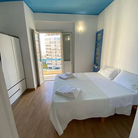 Blue House Bed & Breakfast *